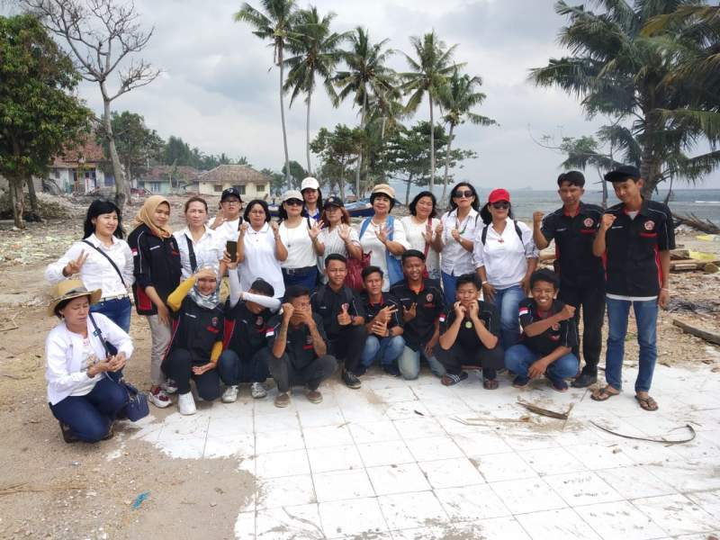Polsek Tigaraksa Salurkan Bantuan untuk Korban Tsunami di Lampung Selatan