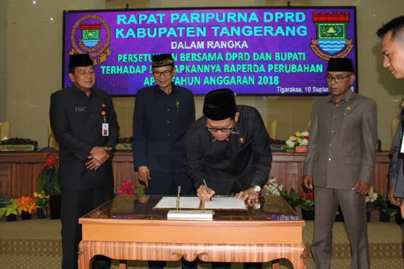 Rapat paripurna APBD Perubahan Kabupaten Tangerang.