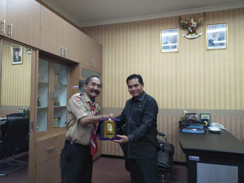 Wakil Ketua DPRD Tangerang Sambut Anggota Pramuka Tuna Rungu Asal Makassar
