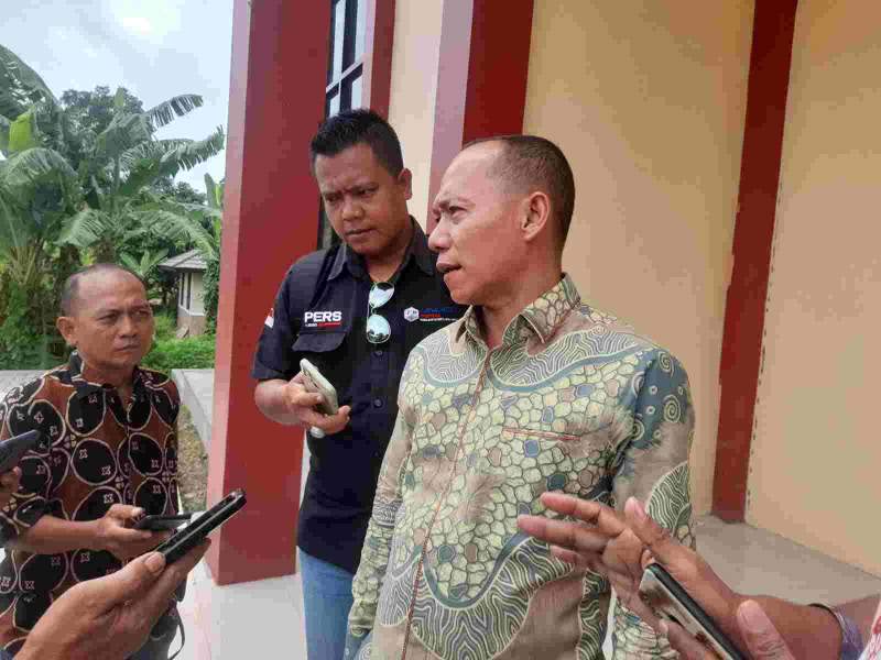 2 Anggota DPRD Kabupaten Tangerang Perihatin Minimnya PJU di Jalan Raya Adiayasa - Cisoka