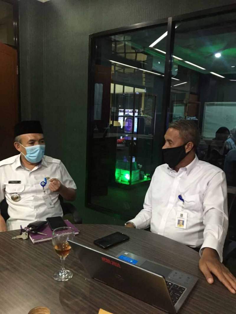 Foto : Camat Pasar Kemis H Chaidir Titip Pesan Keluar Rumah Wajib Pake Masker
