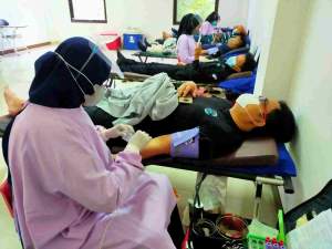Peduli Kemanusiaan : PMI Dan Kampus Universitas Tangerang Raya (UNTARA) Gelar Donor Darah