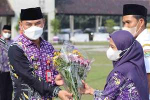 Pimpin Apel Pagi HUT Ke-390 Kabupaten Tangerang, Wabup H. Mad Romli Ajak Peserta Isi Dengan Torehan Prestasi Dan Aktif Dalam Pembangunan