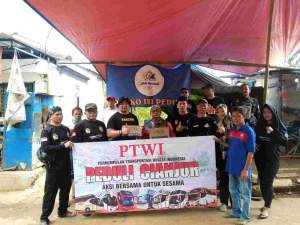 PTWI Bangun Sanitasi Air di Kampung Pawenang Cianjur