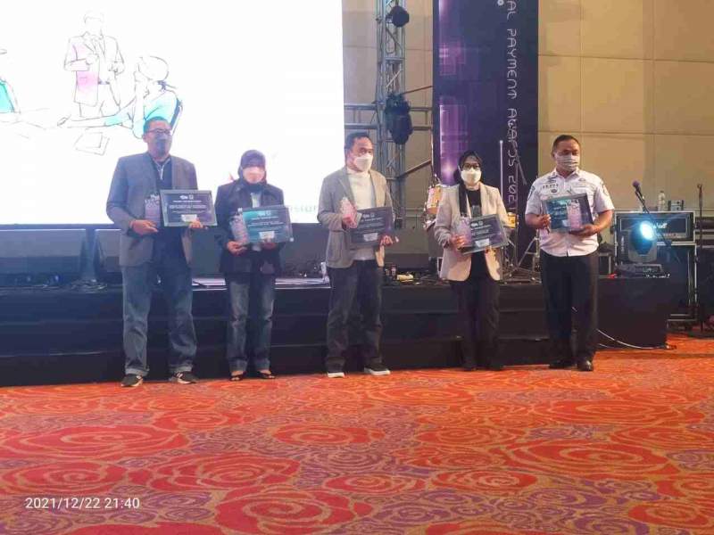 Diganjar Penghargaan Digital Payment Awards Ke 17 Oleh Bupati Tangerang : Dishub Kabupaten Tangerang Terus Berbenah Diri