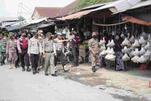 Satpol PP Kabupaten Tangerang Tertibkan 70 PKL di Trotoar dan Bahu Jalan