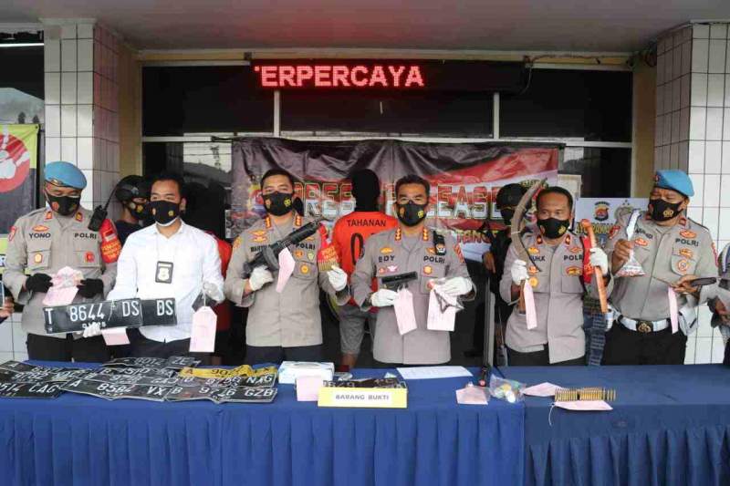 Tidak sampai 24 Jam Polsek Balaraja Polresta Tangerang Ringkus Sindikat Pencurian Mobil back terbuka