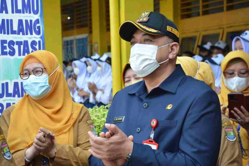 Bupati Zaki Terima Tim Penilai Lomba Sekolah Sehat Propinsi Banten