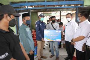 Plh Bupati OKU Hadiri Acara Penyerahan Bantuan Korban Kebakaran di Kecamatan Baturaja Timur