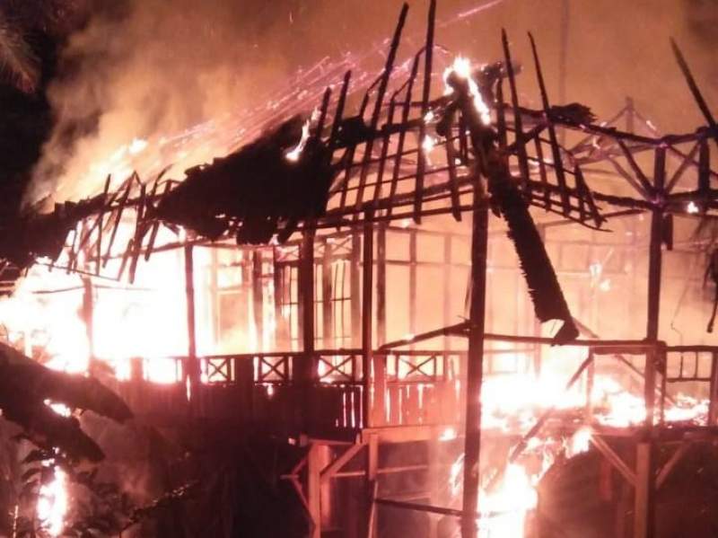 Akibat Korsleting Listrik Satu Rumah Warga Wanasalam Hangus Terbakar