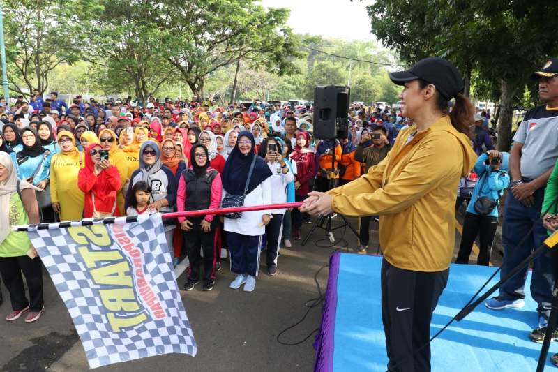 Ribuan Ibu Cantik Jalan Santai Memperingati Hari Ibu ke-91 Tingkat Kabupaten Tangerang