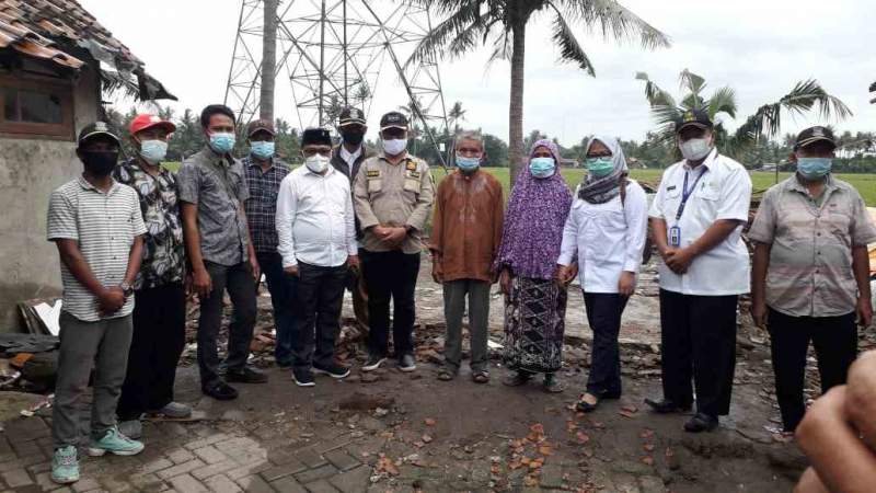 Rumah Rusak Akibat Angin Puting Beliung Bakal Di Bangun Lagi Oleh Ketua DPRD Kabupaten Tangerang