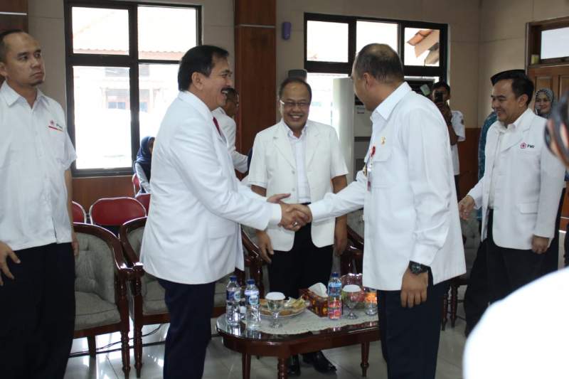 Ketua PMI Lantik Kepala UUD PMI Kabupaten Tangerang Periode 2018-2023