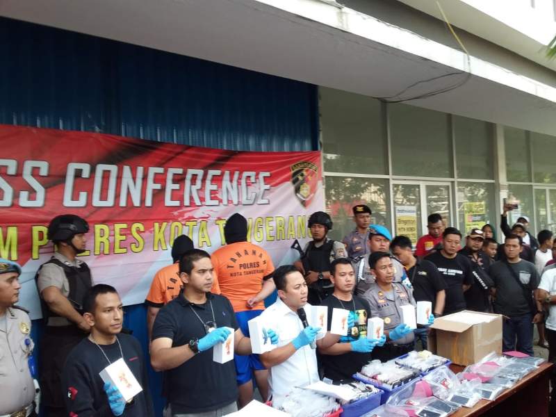 Beli HP Rusak dari Singapura, Sindikat Rekondisi Smartphone Digrebek Polresta Tangerang