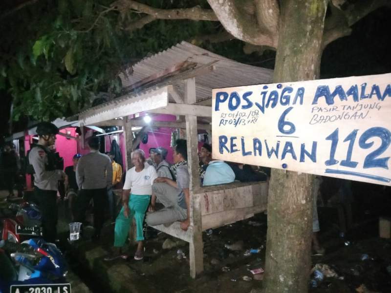 Satuan Brimob Polda Banten Laksanakan Patroli Sambang Rumah Warga