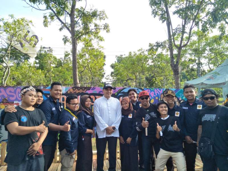Galang Bantuan Tsunami, Bupati Zaki Resmikan Posko Komunitas Tangerang Youth Festival