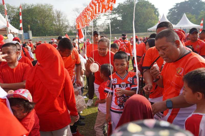 Sportivitas dan Kebersamaan Warnai Lomba 17-an Korem 064/MY