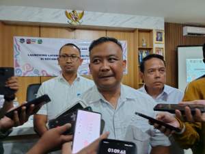 Lapis Bobar Diluncurkan, Kecamatan Bogor Barat Pangkas Antrean Layanan Publik Lewat WhatsApp