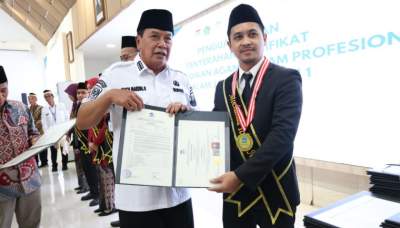 Bupati Tangerang Hadiri Kegiatan Penguatan dan Penyerahan Sertifikat Guru Pendidikan Agama Islam