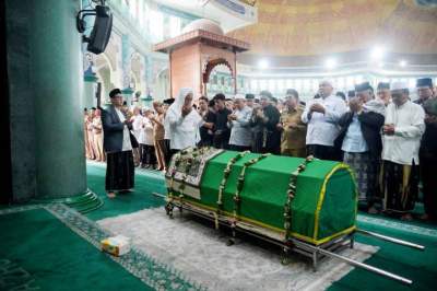 Pemkot Tangerang Berduka, Wali Kota Sachrudin Lepas Kepergian Ketua DPRD Rusdi Alam