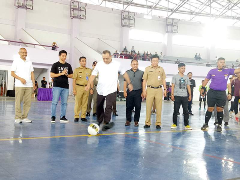Bupati Zaki Buka Turnamen Futsal Pelajar
