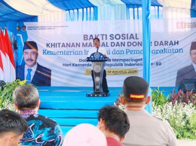 Menimipas RI dan Pemkab Tangerang Salurkan 5.000 Paket Bansos untuk Warga Jambe