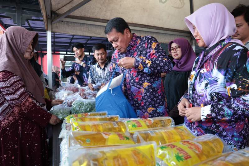 Gelar Warteksi, Bupati Maesyal Rasyid: Pemkab Tangerang Subsidi Harga Untuk Ringankan Beban Masyarakat