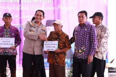 Bupati Tangerang Tanam Jagung Pulut, Wujudkan Ketahanan Pangan Nasional