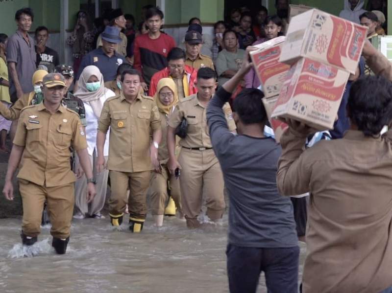 Bupati Tangerang Pastikan Logistik dan Layanan Kesehatan untuk Warga Terdampak Banjir
