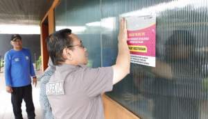 Efek Jera! Bapenda Tangerang Tempel Stiker untuk Tingkatkan Kepatuhan Pajak