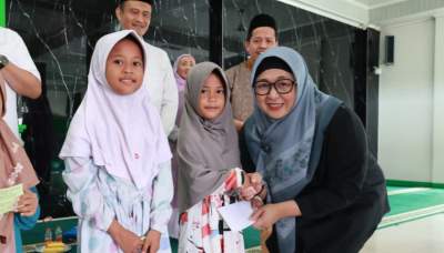 Wabup Tangerang Hadiri Penyerahan Santunan 115 Anak Yatim Piatu Yayasan Baitul Yatama Masjid Jami Sabilal Muhtadin Pagedangan