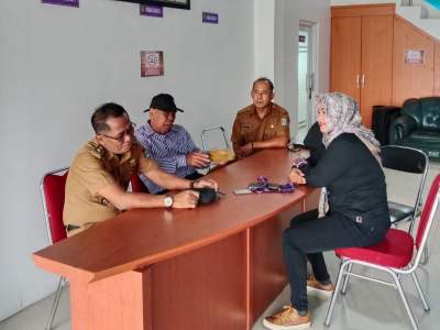 Silaturahmi Warga dengan Kades Cikuya Berlangsung Hangat dan Penuh Kekeluargaan