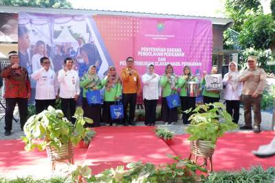 Wabup Tangerang Serahkan Bantuan Perikanan untuk Ketahanan Pangan Masyarakat