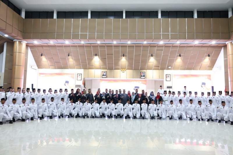 Jelang HUT ke-80 RI, Bupati Tangerang Kukuhkan Pasukan Paskibraka