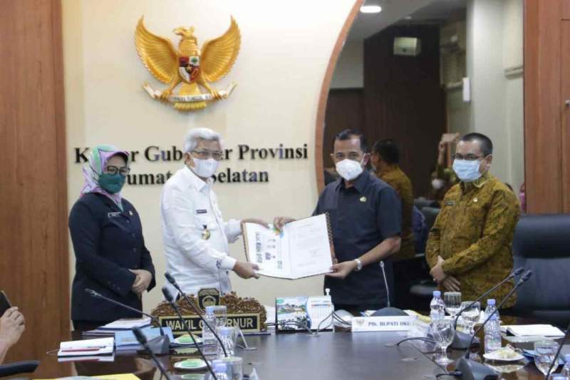 PLH Bupati OKU Hadiri Rapat Usulan Bantuan Keuangan Kabupaten/Kota Bersumber APBD Provinsi Sumsel Tahun Anggaran 2022