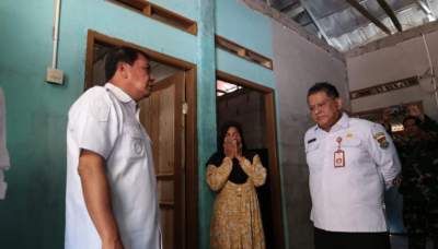 Tinjau Pembangunan RTLH di Tigaraksa, Bupati Tangerang Pastikan Warga Terima Hunian Layak dan Akses Air Bersih