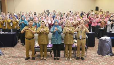 Wabup Intan Minta Kader Posyandu Tingkatkan Standar Pelayanan Minimal