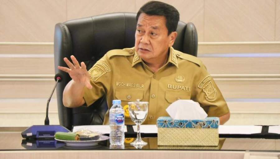 Bupati Imbau Warga Gunakan Masker Antispasi Sebaran Abu Vulkanik Gunung Anak Krakatau