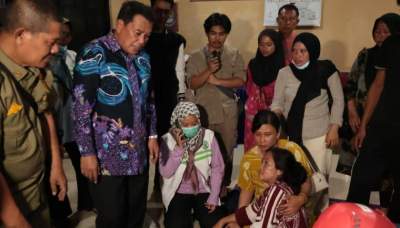 Bupati Maesyal Pastikan Warga Terdampak Kebakaran TPA Jatiwaringin Terlayani Maksimal