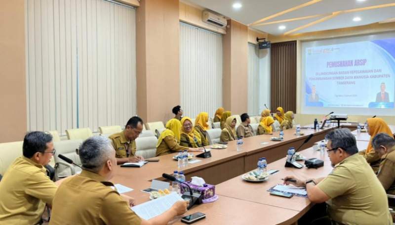 Perkuat Tata Kelola Kearsipan, BKPSDM Musnahkan Ribuan Arsip Inaktif