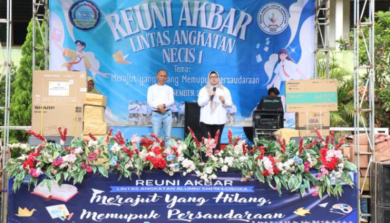 Wabup Intan Dorong Alumni SMP 1 Cisoka Berperan Aktif untuk Pembangunan dan Pemberdayaan Masyarakat