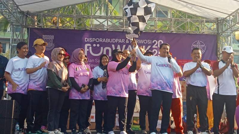 Semarak Senam dan Jalan Sehat Warnai 100 Hari Kerja Bupati Tangerang