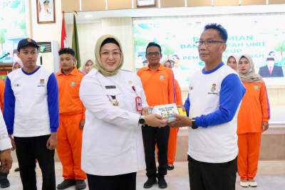 Wabup Intan Resmikan Bank Sampah Unit Puspem Kabupaten Tangerang