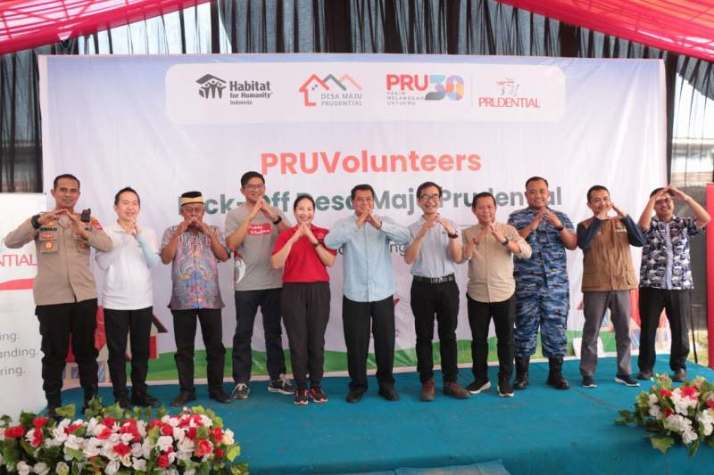 Bupati Tangerang Letakkan Batu Pertama Pembangunan 51 Rumah Layak Huni di Desa Tanjung Kait