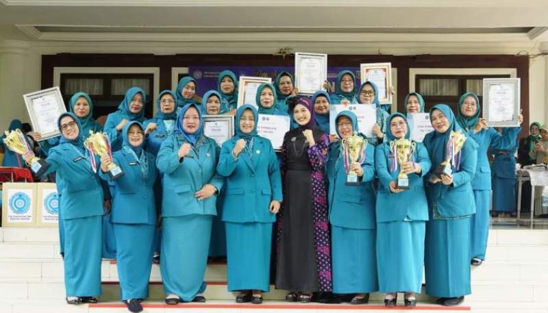 Kabupaten Tangerang Raih Juara Umum Lomba 10 Program Pokok PKK Tingkat Provinsi Banten 2026