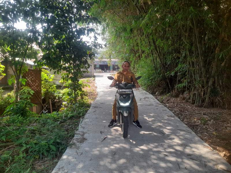 Kades Pasanggrahan Wujudkan Jalan Cor Beton Impian Warga Cibogo