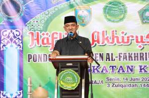 Plh Bupati OKU  H. Edward Candra Menghadiri Acara Haflah Akhirussanah Angkatan 1 Tahun 2021