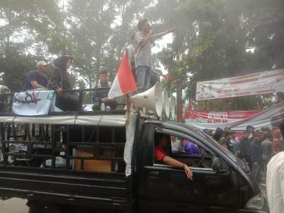 Karyawan PT Esa Jaya Putra Dibantu Mahasiswa Geruduk Kantor Walikota Tangerang, Tuntut Perusahaan Ditindak Tegas