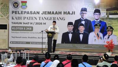 Bupati Tangerang Lepas 393 Jamaah Haji Kloter 5 JKB, Pastikan Kondisi Sehat dan Siap Berangkat