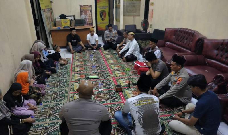 Di Balik Kesibukannya, Anggota Polsek Cisoka Rutin Gelar Acara Keagamaan Dan Sosial